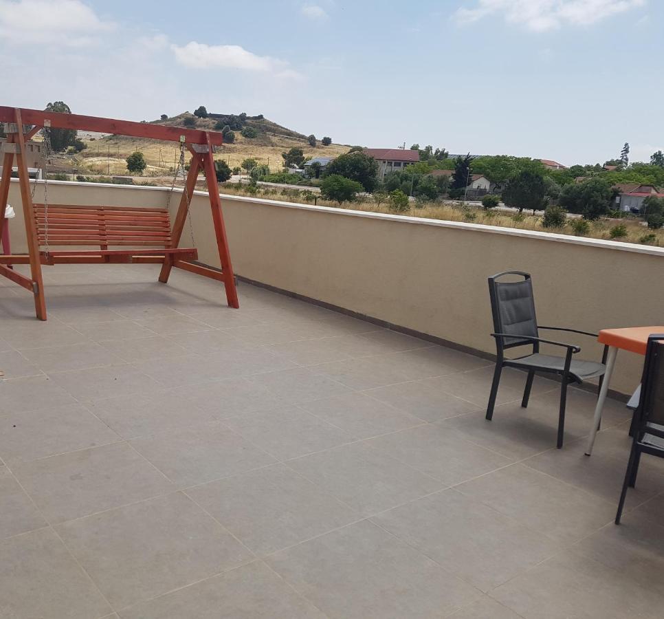 קשת לכנרת Apartment ภายนอก รูปภาพ
